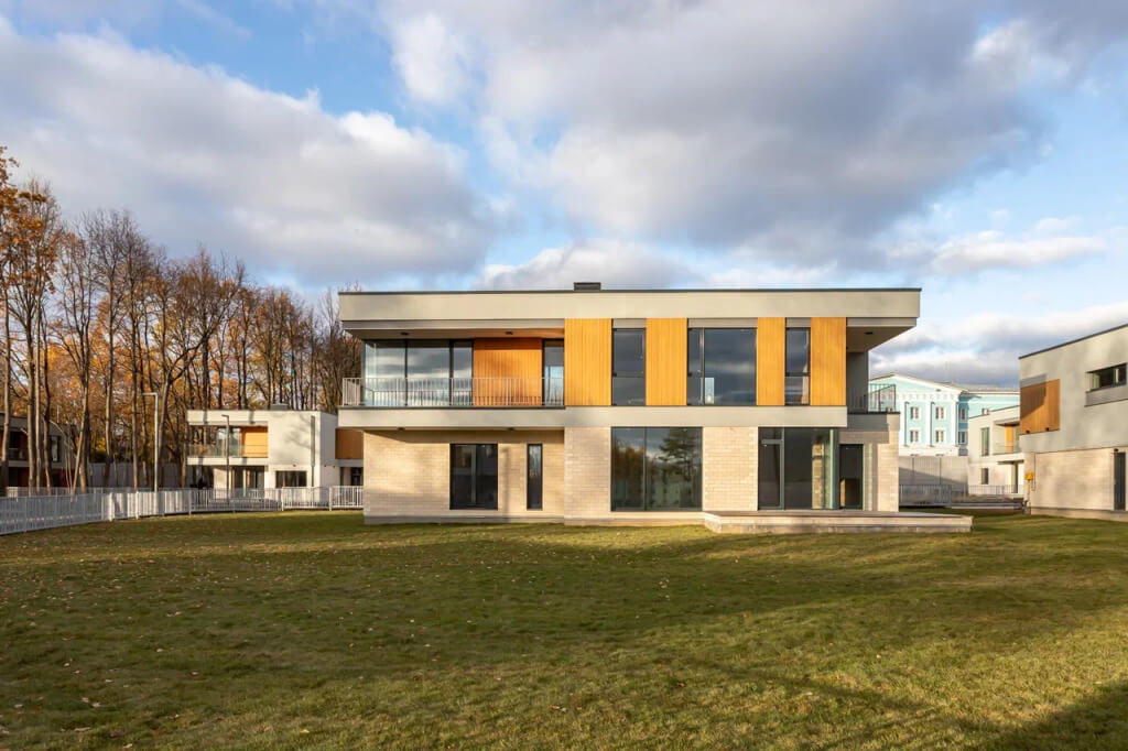 Резиденция Гармония - гараж